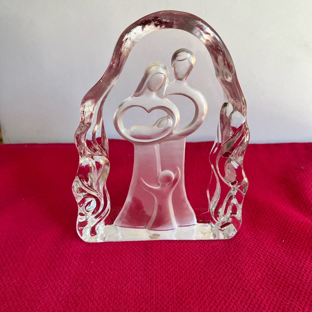 Elegant Clear Glass Family Sculpture